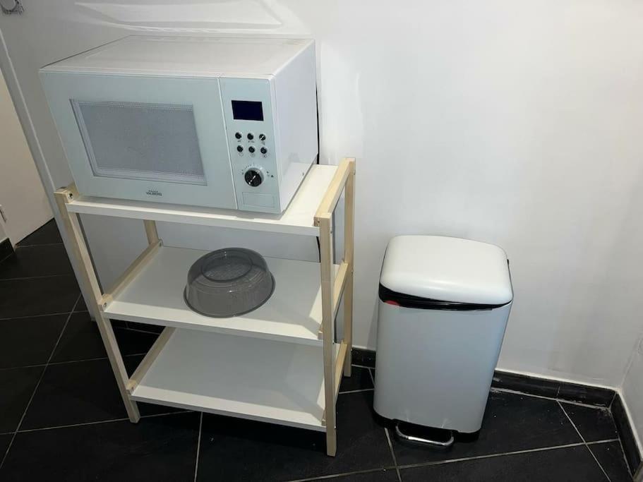 Grand Appartement Climatise Et Fonctionnel Марсилия Екстериор снимка